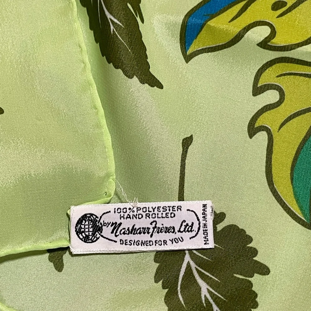 Vintage retro leaf print scarf - Picture 4 of 6